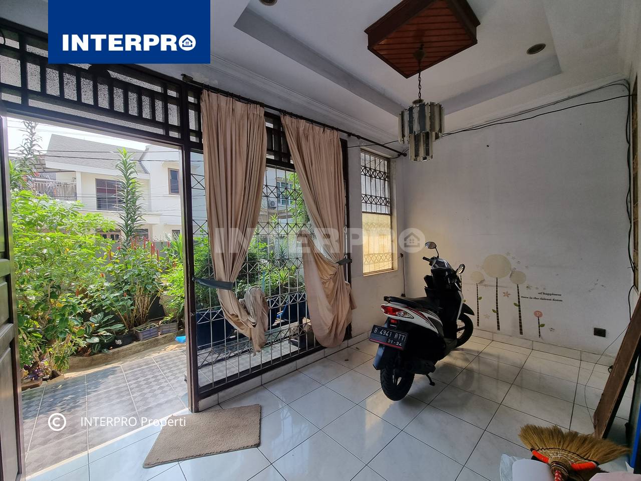 Rumah Lantai Kebon Jeruk Interpro Properti