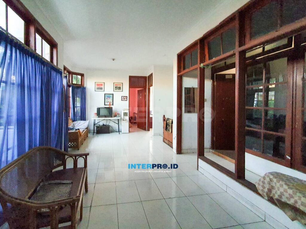 Dijual Rumah 2 Lantai Taman Aries Luas 175m2 Interpro Properti