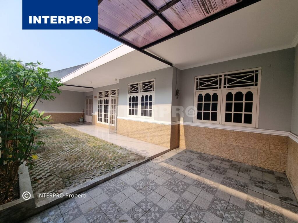 Rumah Minimalis Taman Meruya Ilir, Jakarta Barat